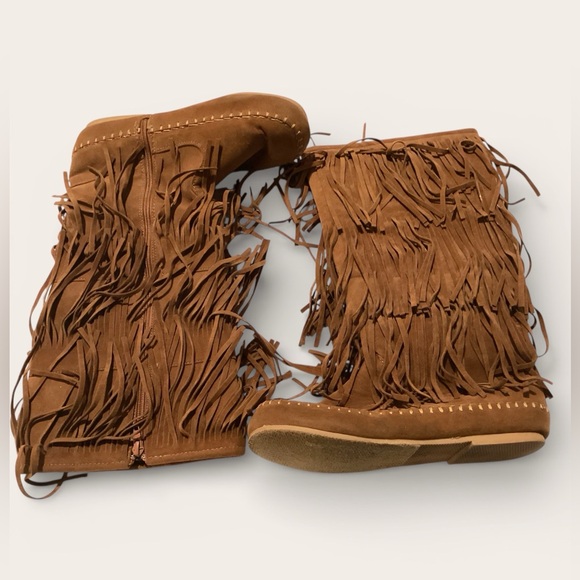 3-Layer Fringe Suede Moccasin Boots - Picture 2 of 3